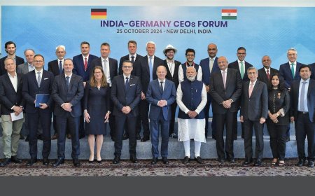 PM in a group photograph with the Chancellor of Germany, Mr. Olaf Scholz during India-Germany CEO’s Forum at Hyderabad House