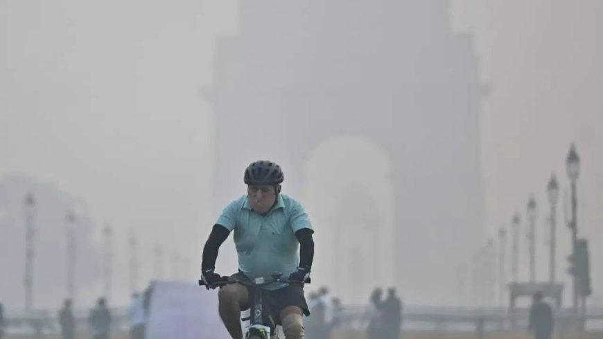 Delhi air pollution: City chokes as AQI remains in 'severe' category