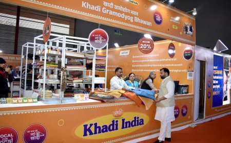 Har Ghar Swadeshi, Ghar Ghar Swadeshi' and 'Ek Bharat, Shreshtha Bharat •  Manoj Kumar KVIC Chairman