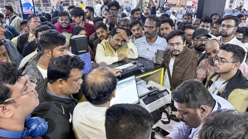 'How can tickets cost Rs 35-39k?' HC pulls up govt over IndiGo chaos