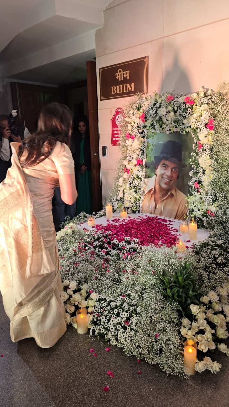 संसद से बॉलीवुड तक — दिग्गजों ने दी धर्मेंद्र जी को भावपूर्ण श्रद्धांजलि