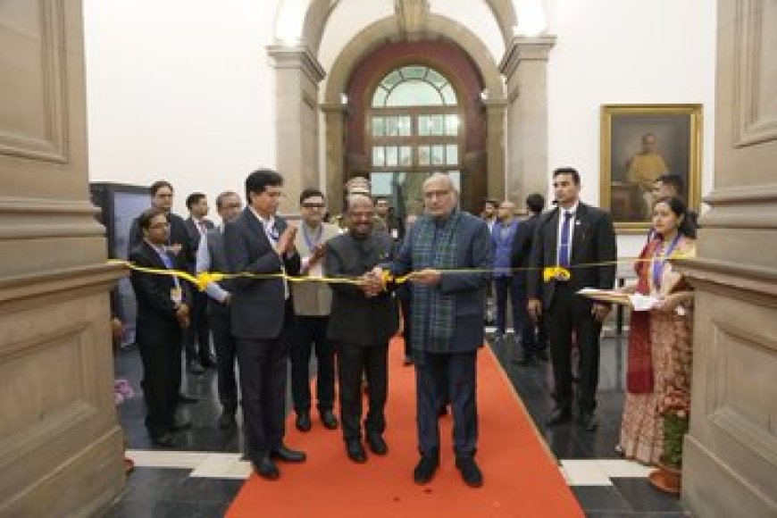 Vice-President Launches Book on Netaji, Pays Tribute to INA Legacy at Victoria Memorial