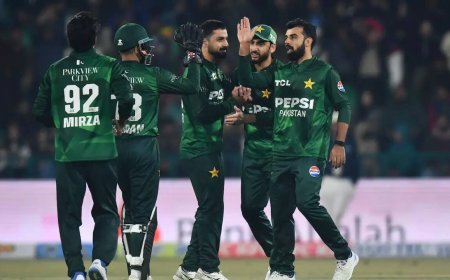 'Aap chor raastey se aaye ho': Shadab under fire for 'Pakistan beat India' comment