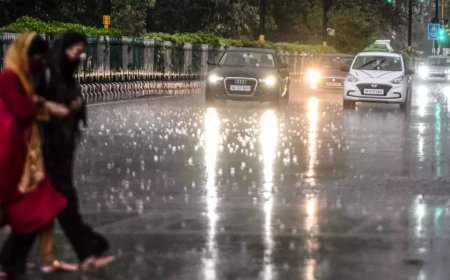 Delhi sees warm day as Met forecasts patchy rain and temperature fall, issues yellow alert for Sunday