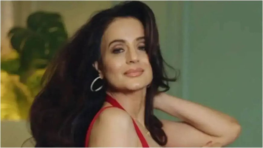 Ameesha Patel CONFIRMS Gadar 3, promises bigger scale
